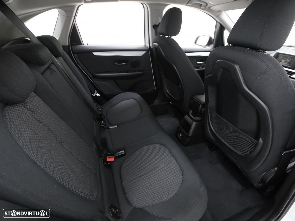 BMW 216 Active Tourer - 10
