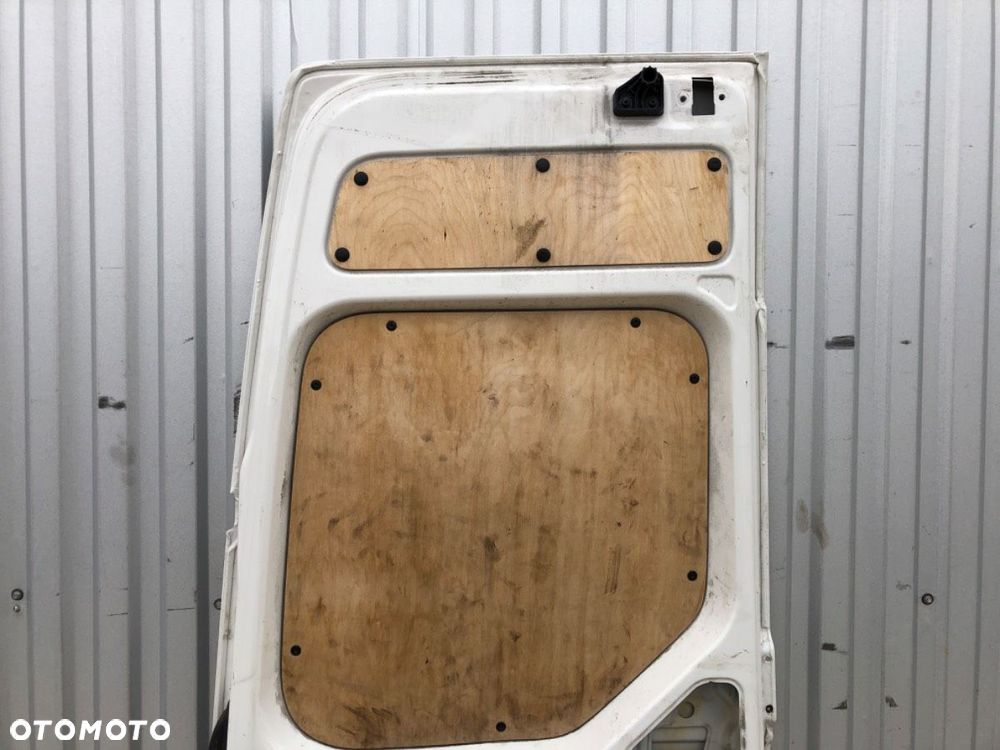 DRZWI TYLNE PRAWE  MAN TGE Autobus 2017 - 2022 2.0 TDI 130 kW [177 KM] olej napędowy 2017 - 2022 - 6