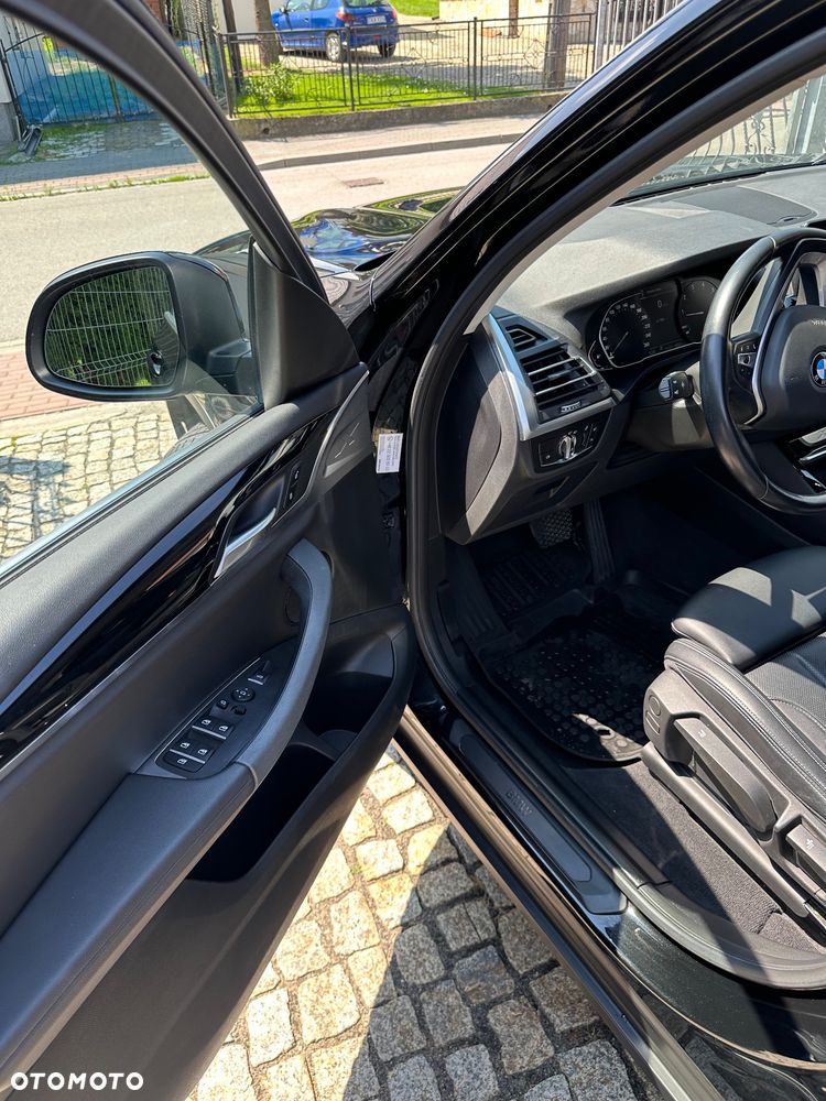 BMW X3 xDrive20i - 10