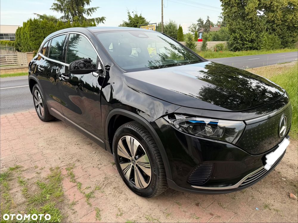 Mercedes-Benz EQA 250+ Electric Art - 12