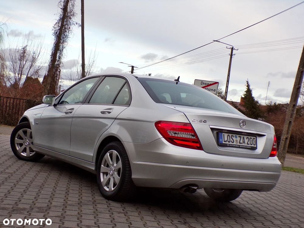 Mercedes-Benz Klasa C 180 BlueEFFICIENCY Elegance - 2