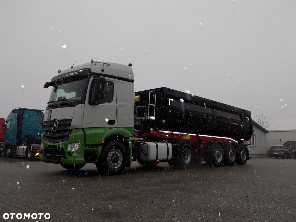 Mercedes-Benz 1848 4X4 HUD - 1