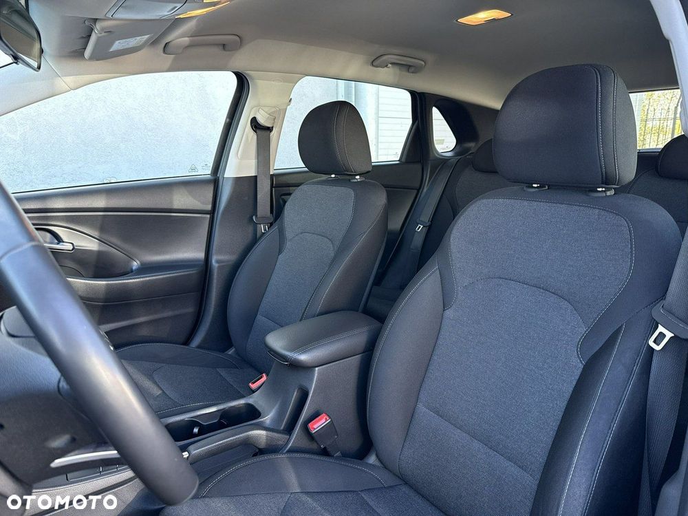 Hyundai i30 1.5 DPI Comfort - 25