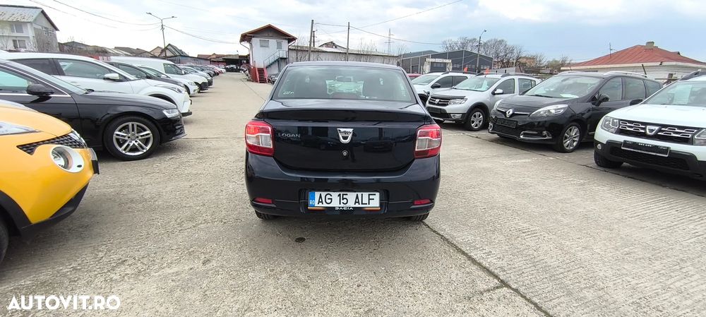 Dacia Logan 1.2 16V Laureate - 11