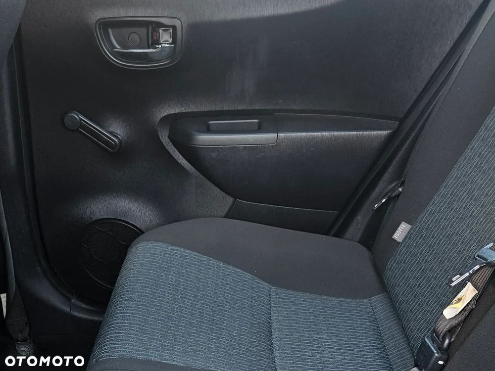 Toyota Yaris 1.33 Luna - 17