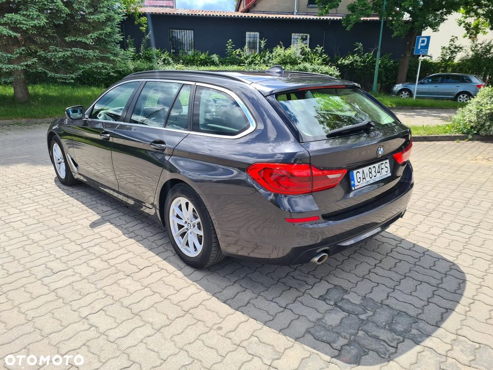 BMW Seria 5 520d - 4