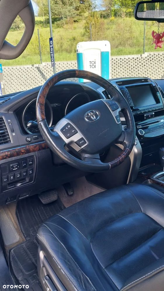 Toyota Land Cruiser LC 4.5 D-4D V8 Prestige X 7 - 15
