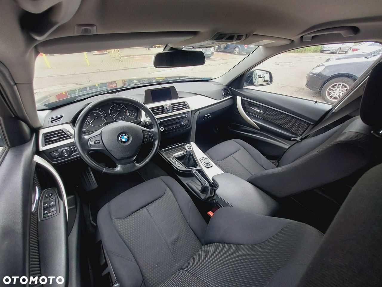 BMW Seria 3 316d - 26