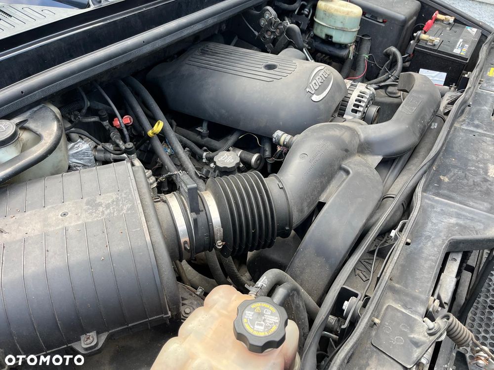 Hummer H2 6.0 V8 - 10