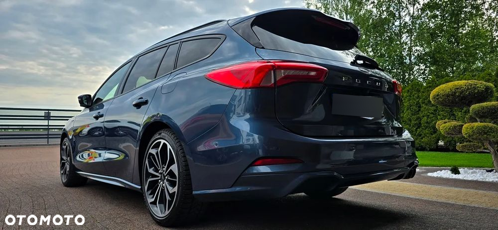 Ford Focus 1.5 EcoBoost ST-Line - 4