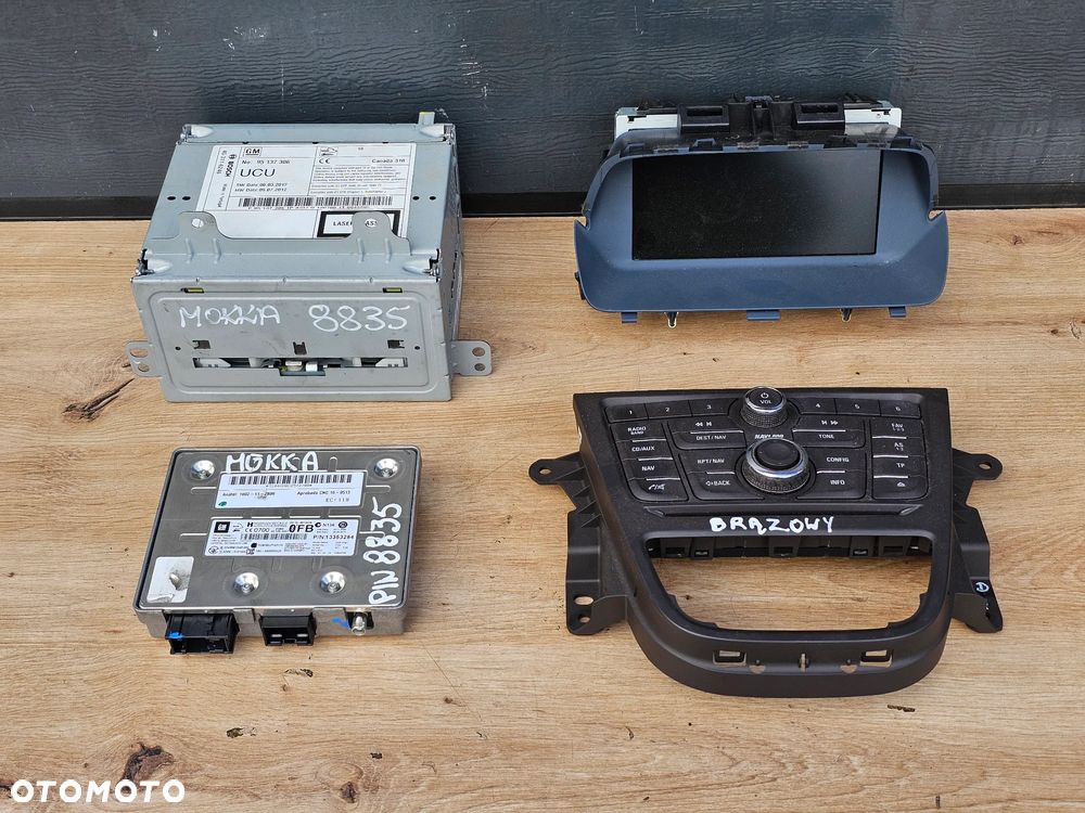 RADIO PANEL WYŚWIETLACZ OPEL MOKKA NAVI 600 - 11