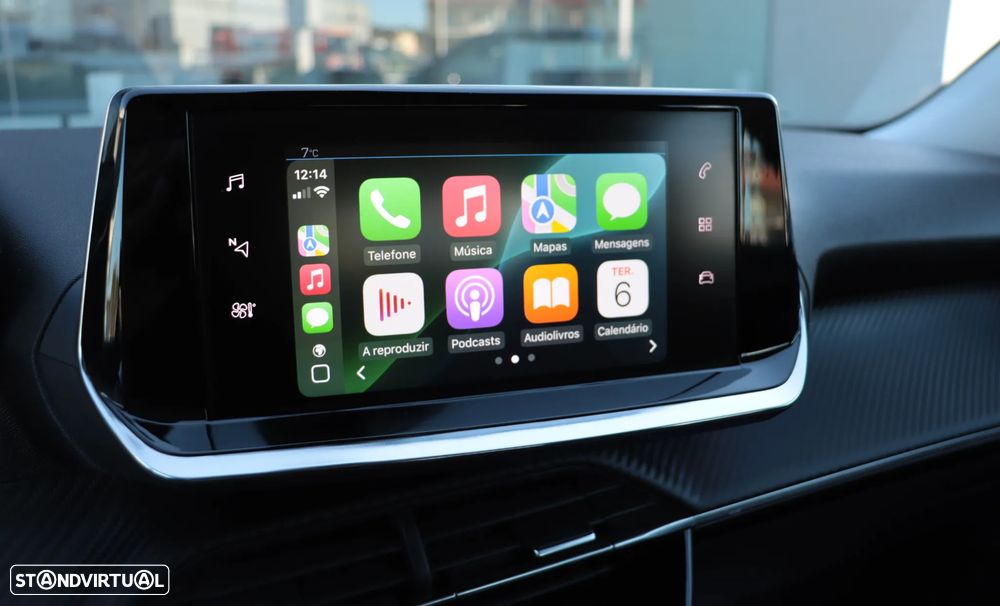 Peugeot 2008 1.2 PureTech Active EAT8 — fotografia 17