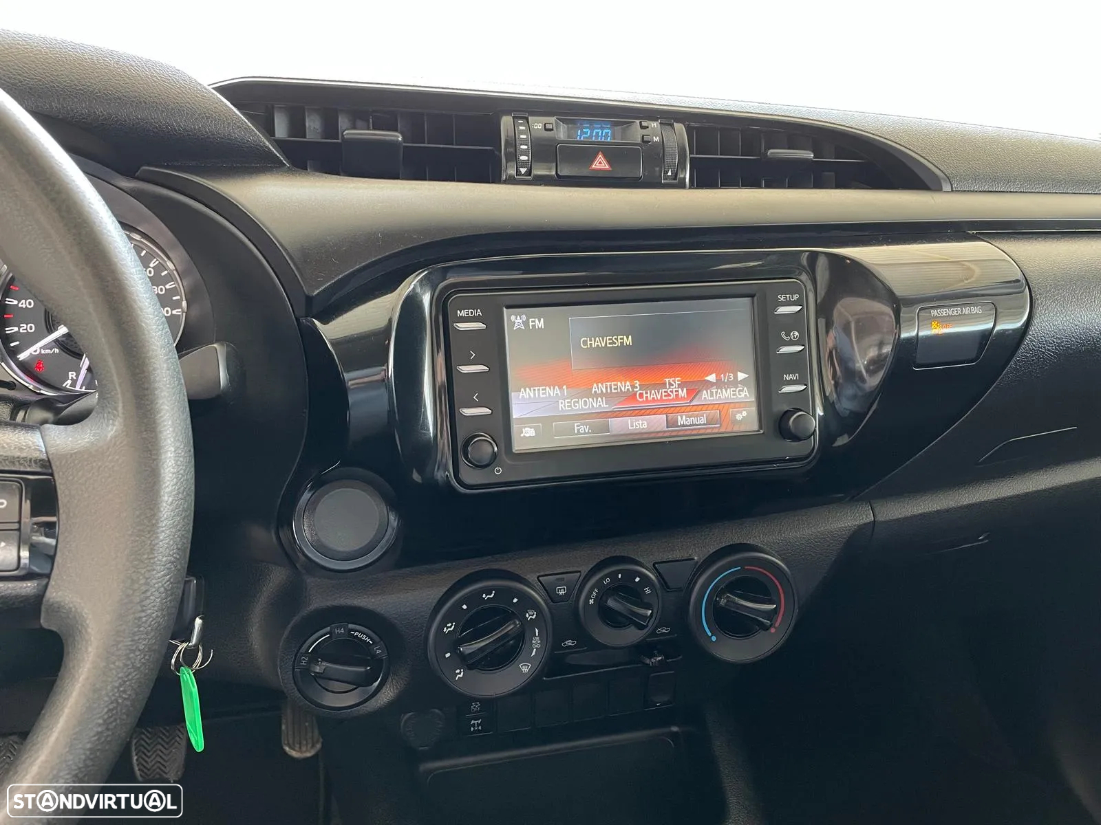 Toyota Hilux 2.4 D-4D 4WD Cab. Simples c/IVA Dedutível - 11