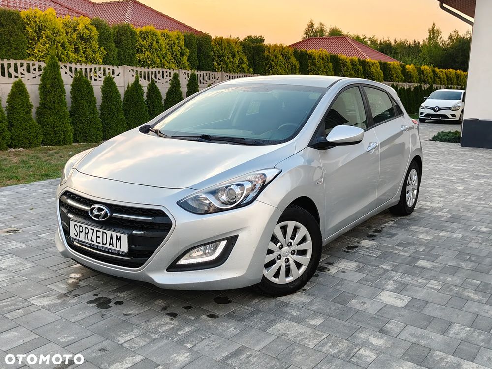 Hyundai i30 blue 1.4 Classic - 3