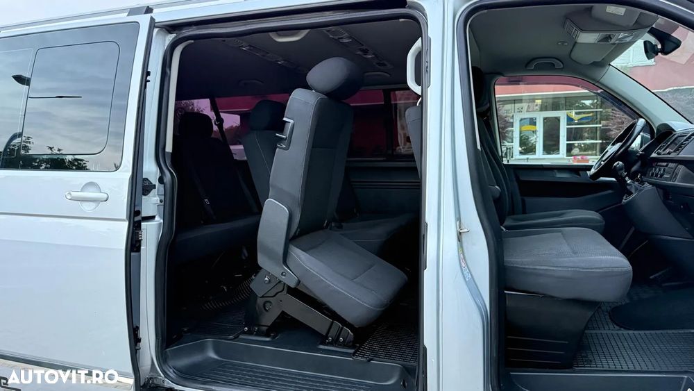 Volkswagen Caravelle - 8