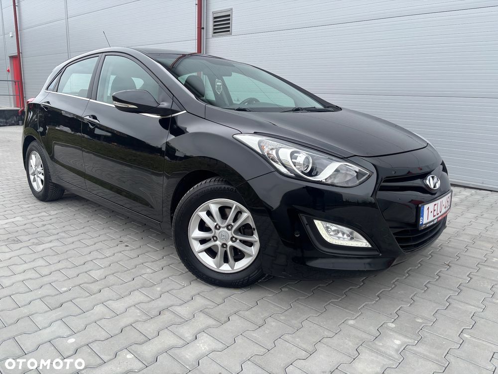 Hyundai i30 1.6 CRDi Style - 11