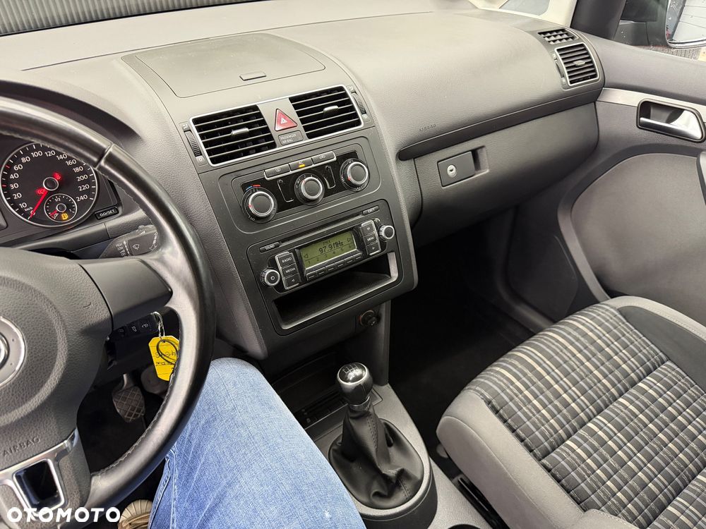 Volkswagen Touran 2.0 TDI DPF Cross - 27