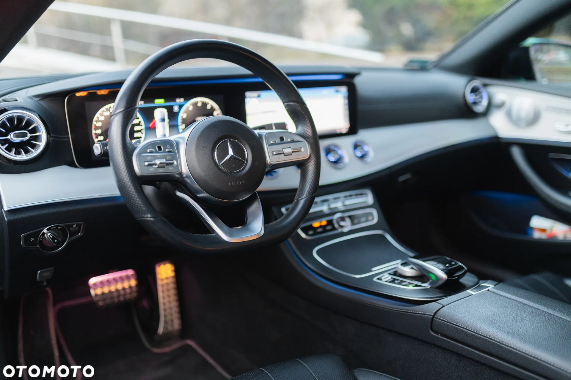 Mercedes-Benz Klasa E 350 Coupe 9G-TRONIC - 14