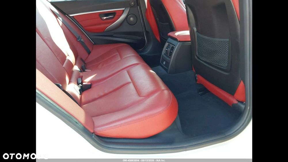 BMW Seria 3 340i M Sport - 11