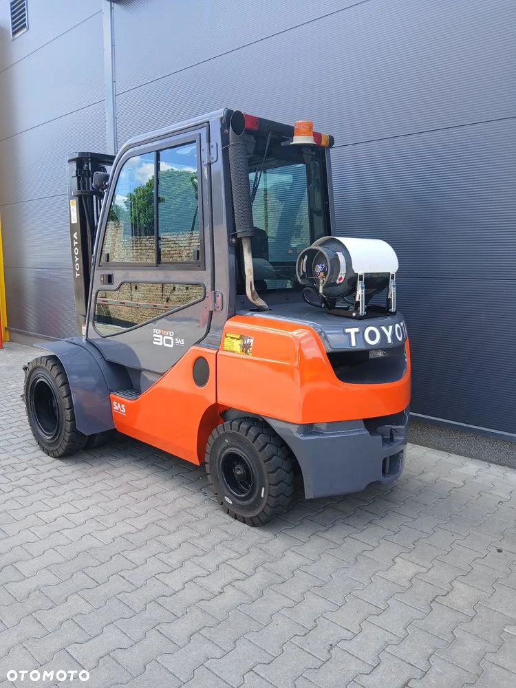 Toyota 02-8FGF30 - 5