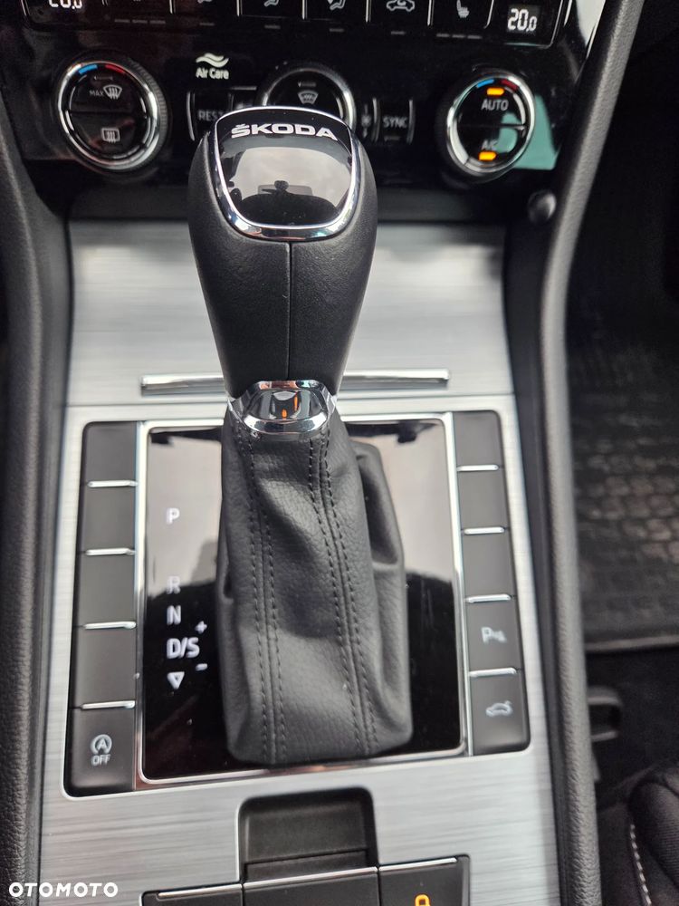 Skoda Superb 1.5 TSI Ambition DSG - 20