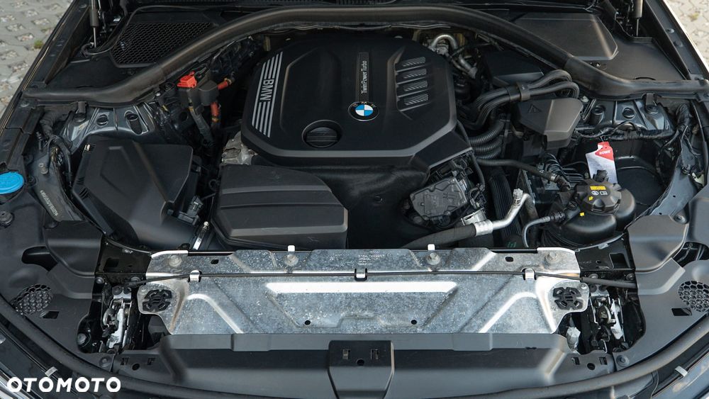 BMW Seria 3 320d M Sport - 33