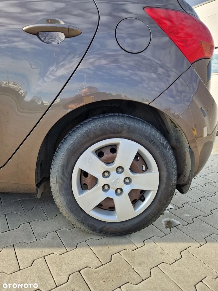 Kia Venga 1.4 M - 38