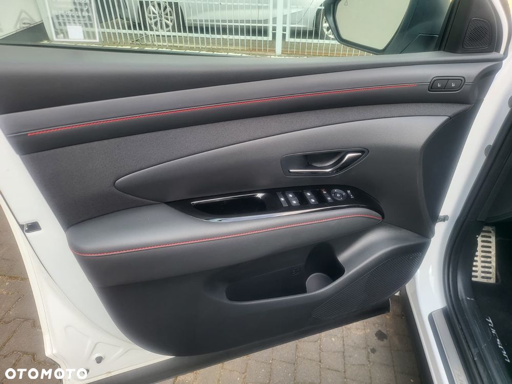 Hyundai Tucson 1.6 T-GDi PHEV N-Line 4WD - 11