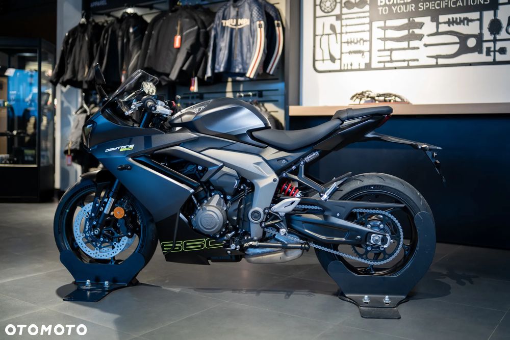 Triumph Daytona - 11