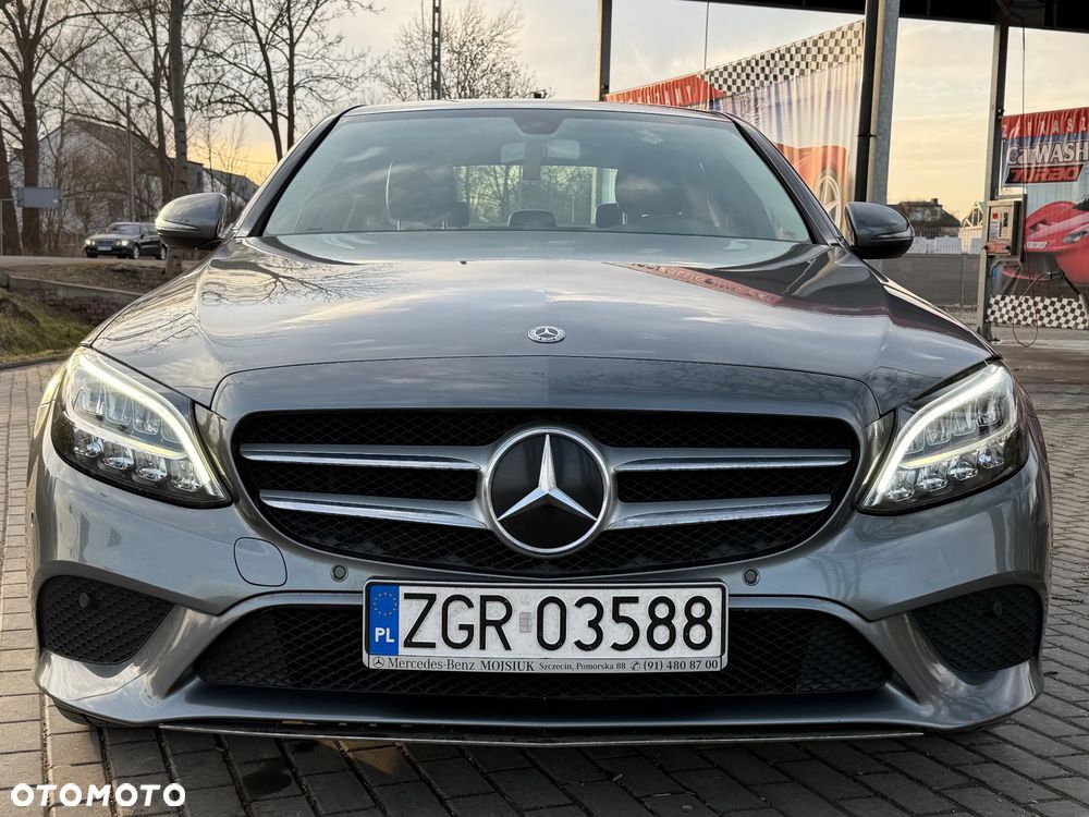 Mercedes-Benz Klasa C 180 d - 2