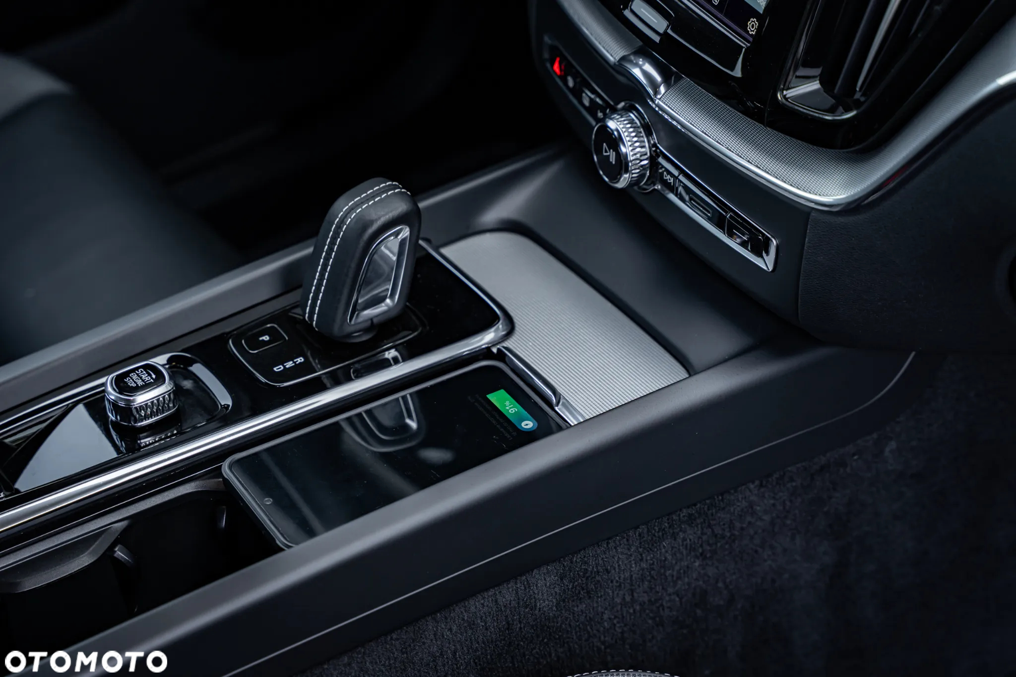 Volvo XC 60 B5 B AWD Geartronic RDesign - 37