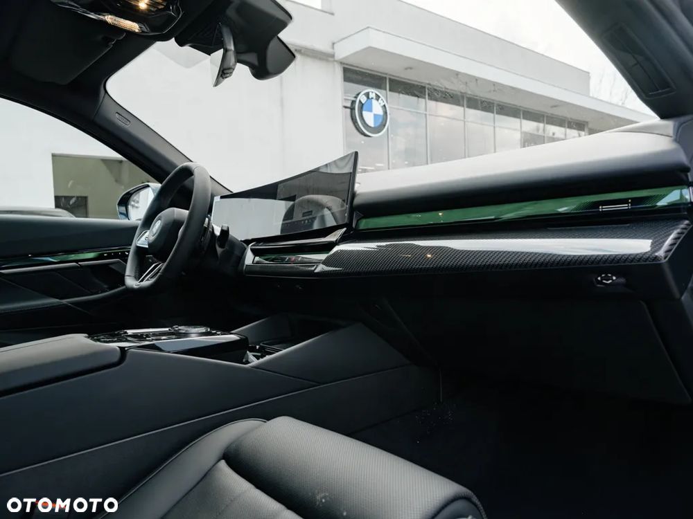 BMW Seria 5 530e PHEV - 8