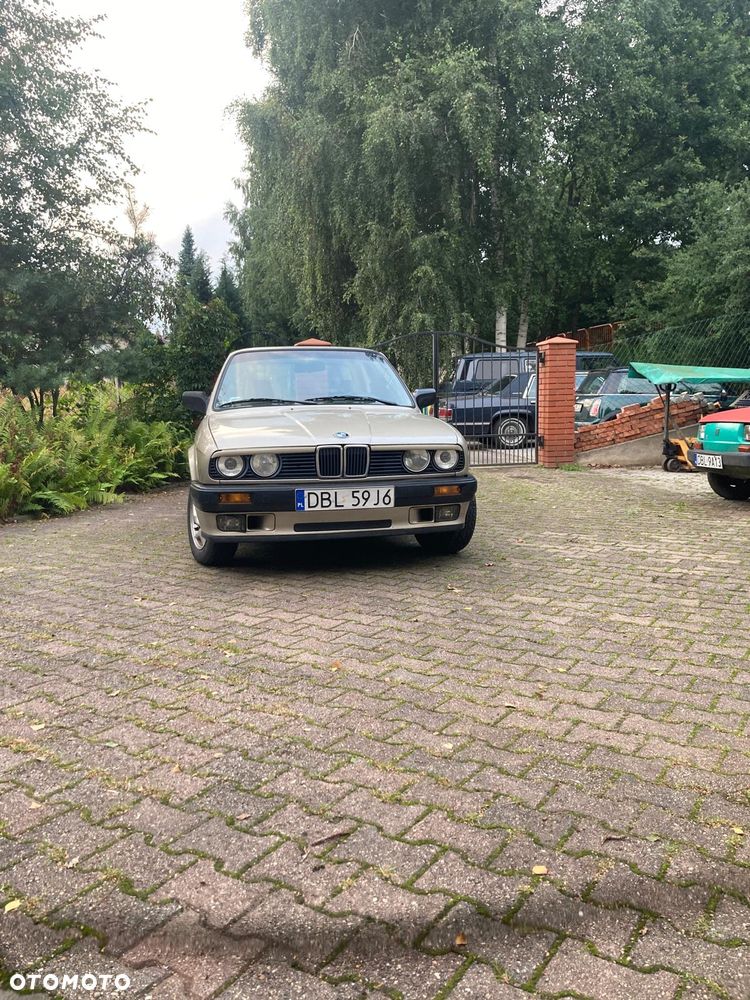 BMW Seria 3 318i - 9