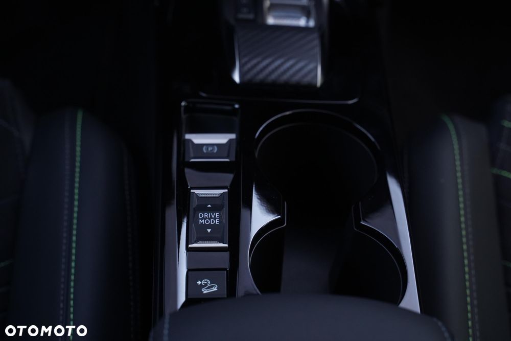 Peugeot 2008 PureTech mHEV GT Exclusive e-DCS6 - 23