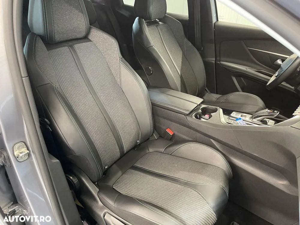 Peugeot 3008 Hybrid 225 e-EAT8 Allure Pack - 9