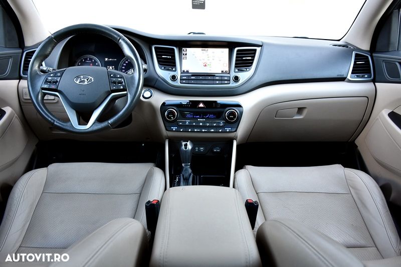 Hyundai Tucson 1.6 T-GDi 4WD 7DCT Luxury - 4