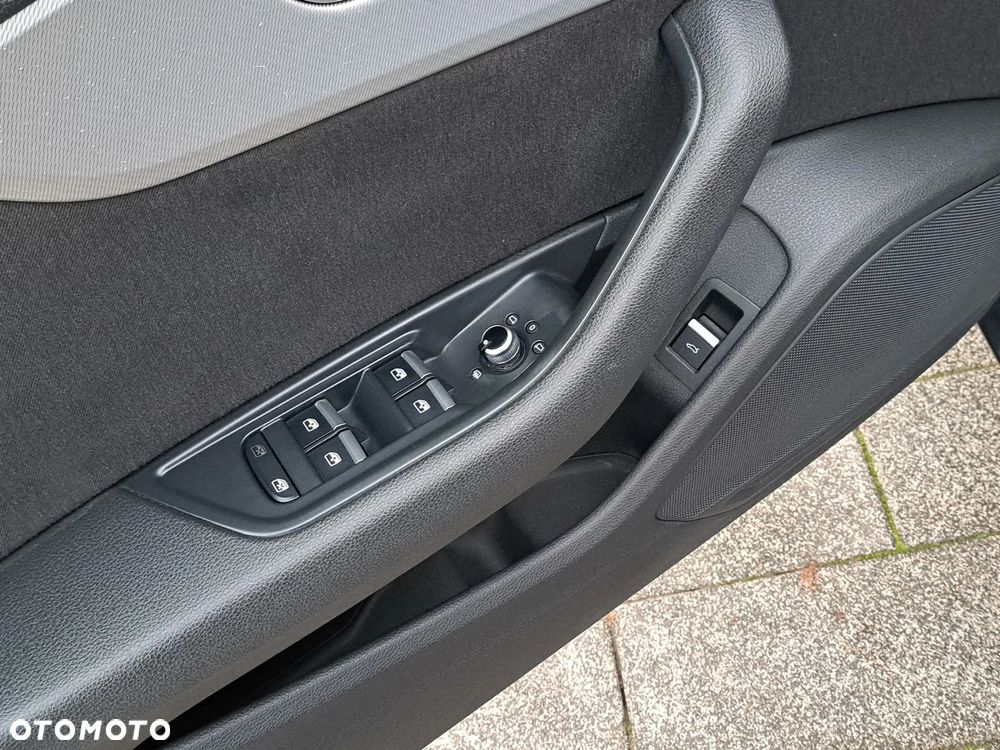 Audi A4 Limousine 2.0 TDI DPF Ambition - 13