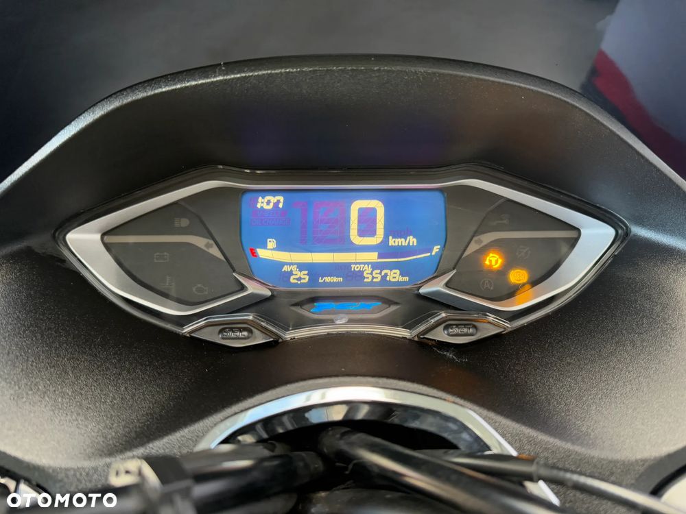 Honda PCX - 10