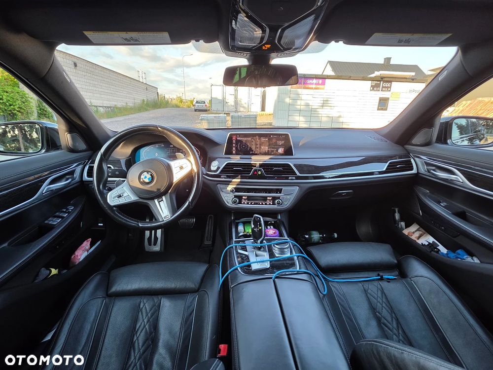 BMW Seria 7 740Li - 7