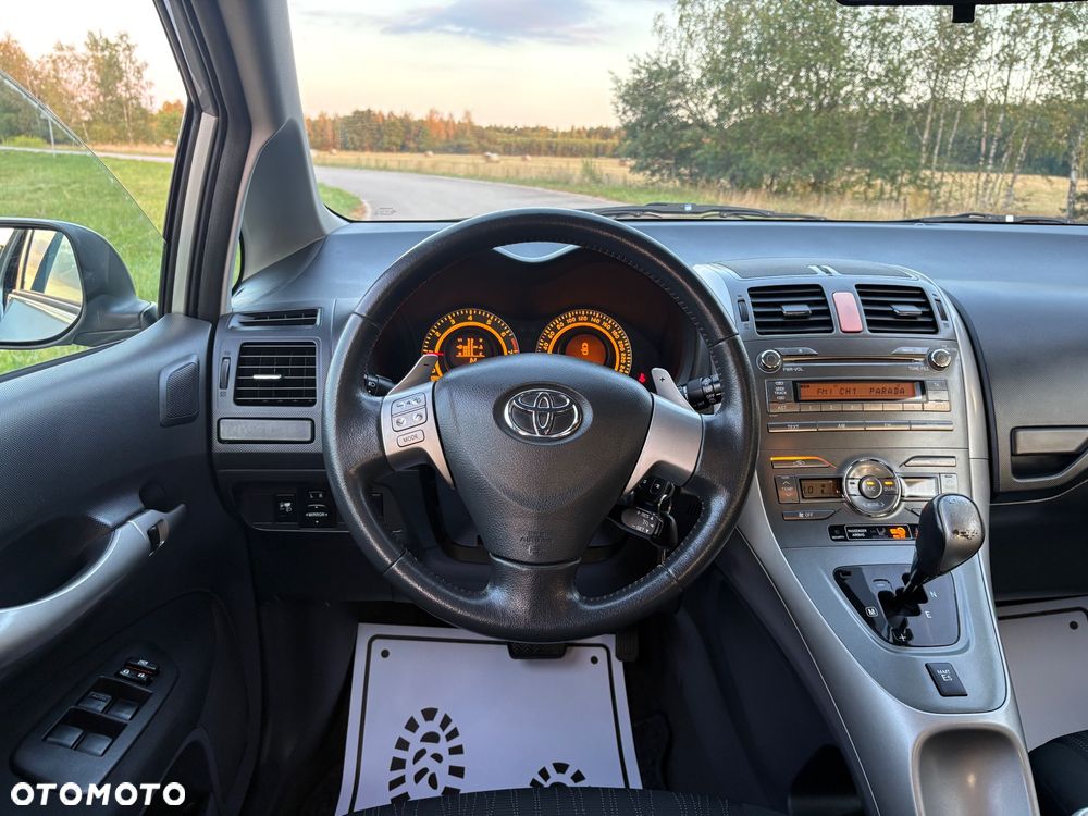 Toyota Auris 1.6 VVT-i Premium MM - 38