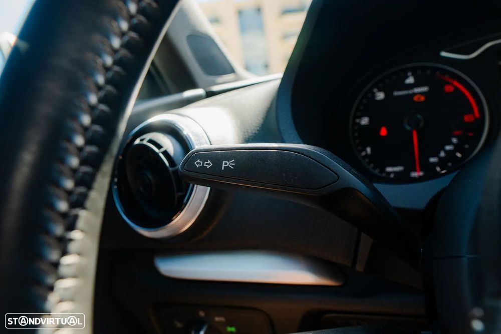 Audi A3 Limousine 1.6 TDI S-line - 25