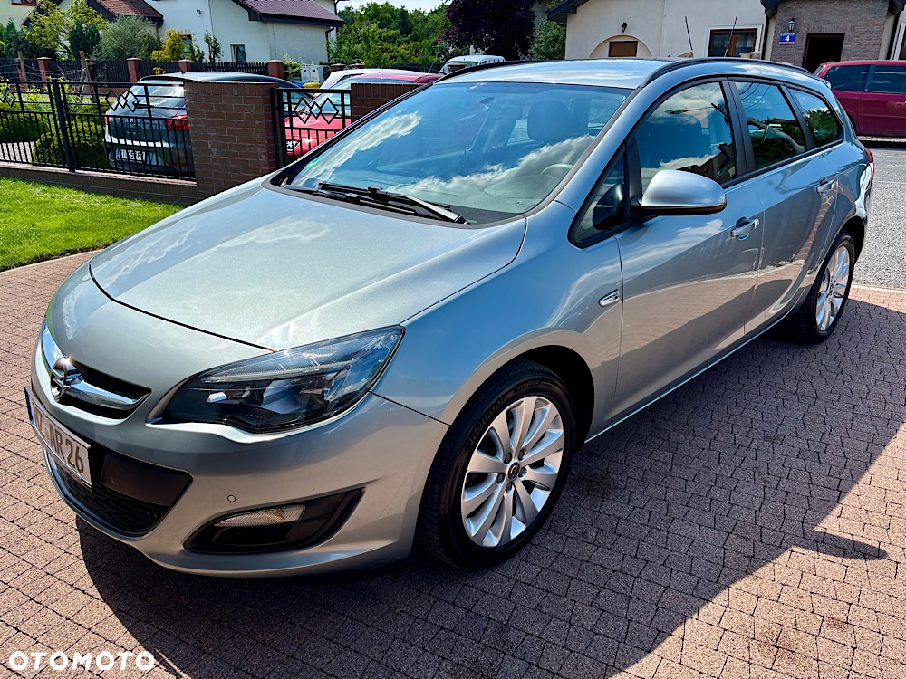 Opel Astra IV 1.4 T Cosmo - 2