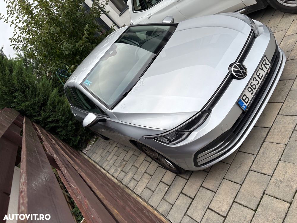 Volkswagen Golf 1.0 eTSI DSG MHEV Life - 3