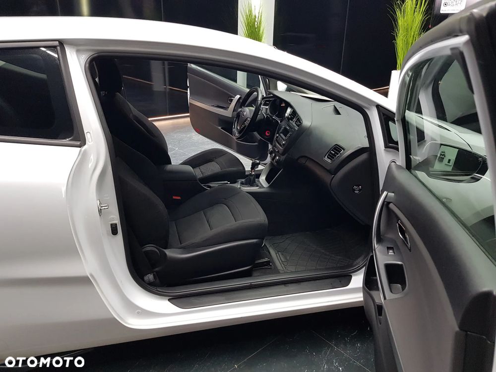 Kia ProCeed 1.4 Comfort + - 21