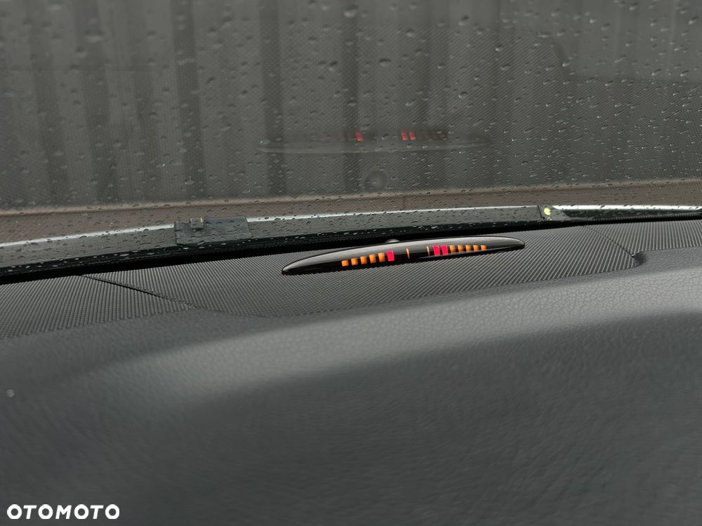 Mercedes-Benz Klasa C 180 BlueEFFICIENCY 7G-TRONIC Avantgarde - 35