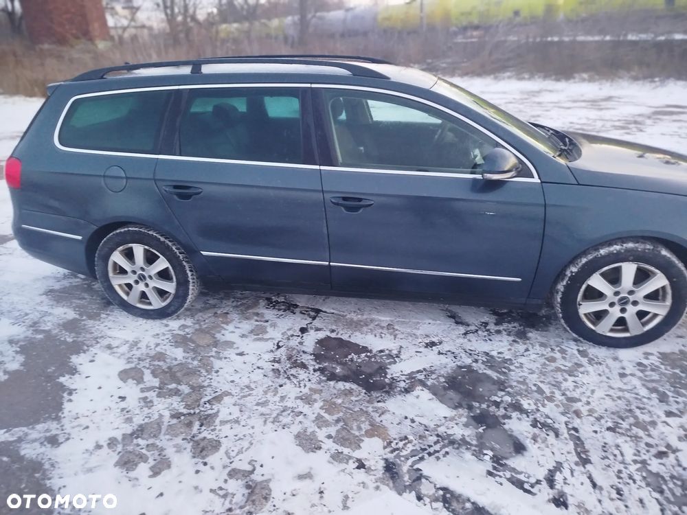 Volkswagen Passat 2.0 TDI DPF Trendline - 4