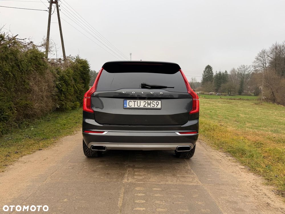 Volvo XC 90 - 7