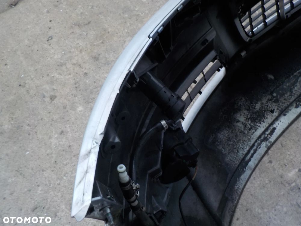 AUDI A6 C6 ZDERZAK PRZÓD PRZEDNI POD XENON SPRYSKI LY7W - 7