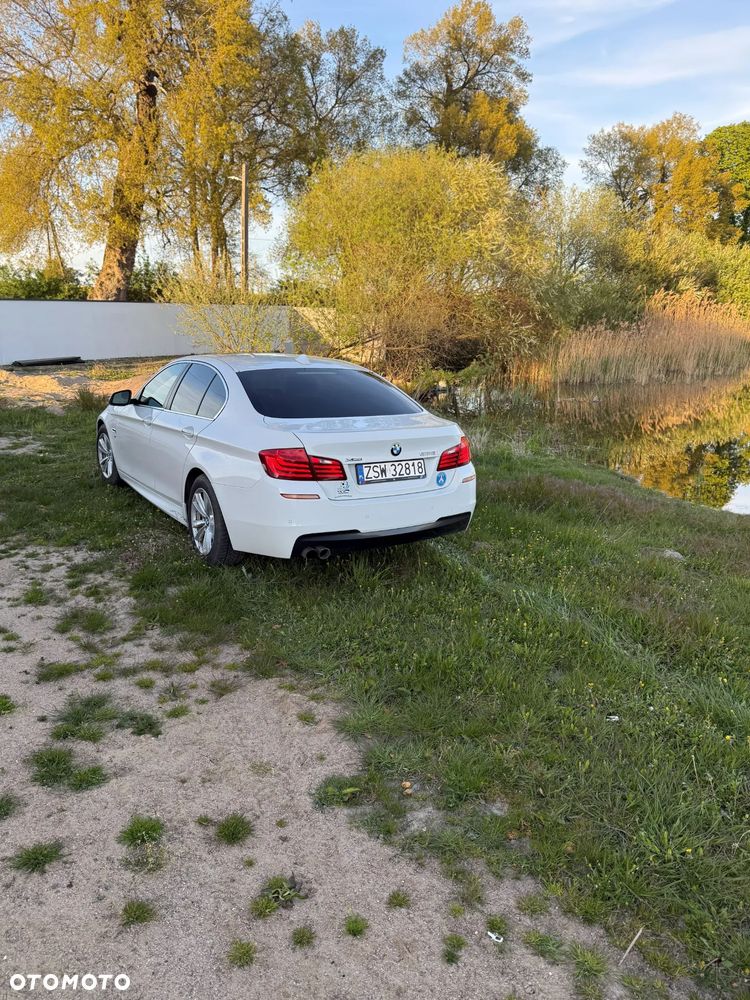 BMW Seria 5 528i xDrive Sport-Aut - 4