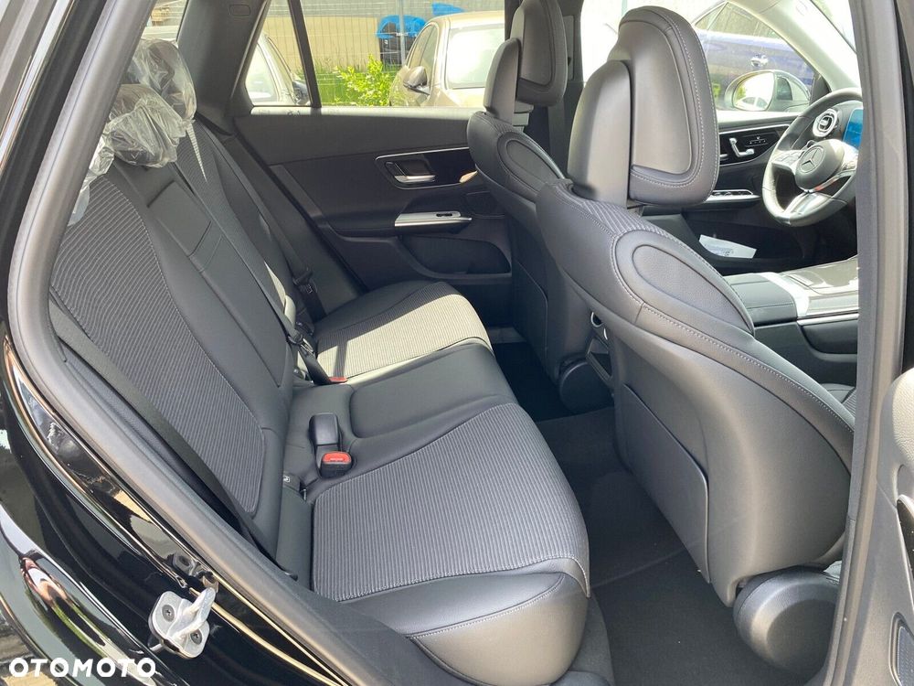 Mercedes-Benz GLC - 23